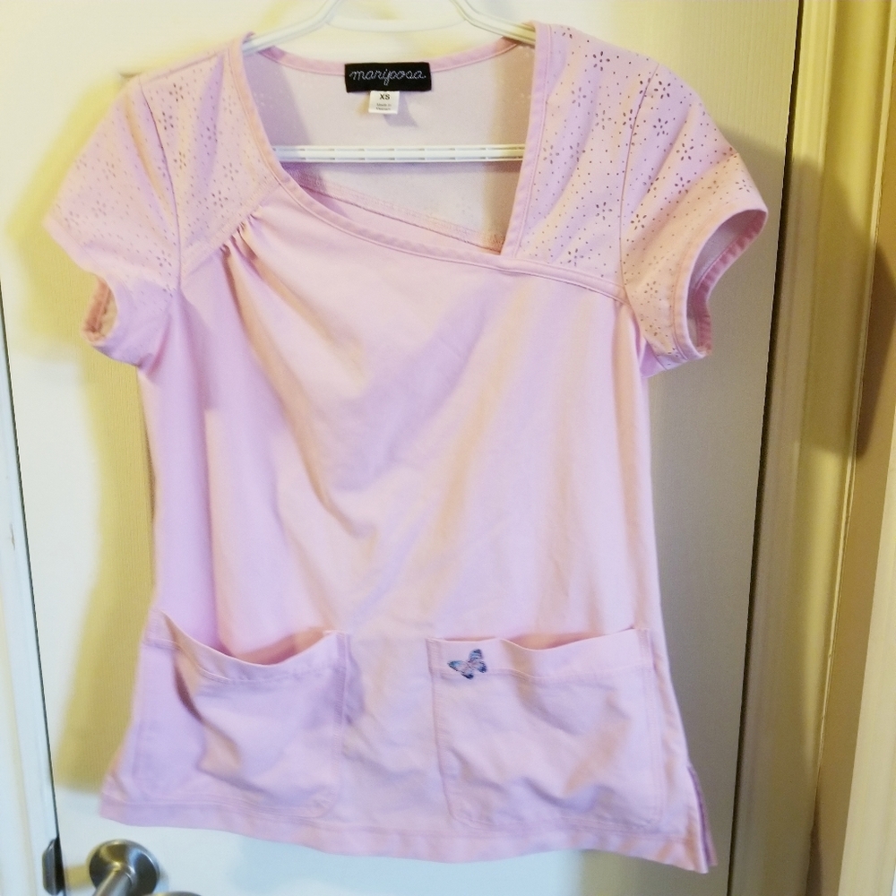 Scrub top mariposa by koi